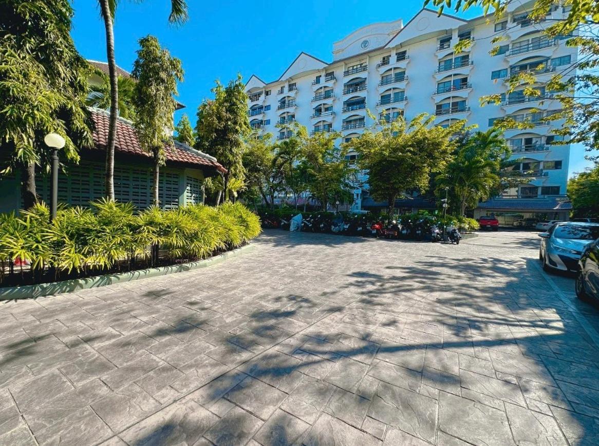 Studio Apartment Diana Estate Condominium Pattaya ภายนอก รูปภาพ
