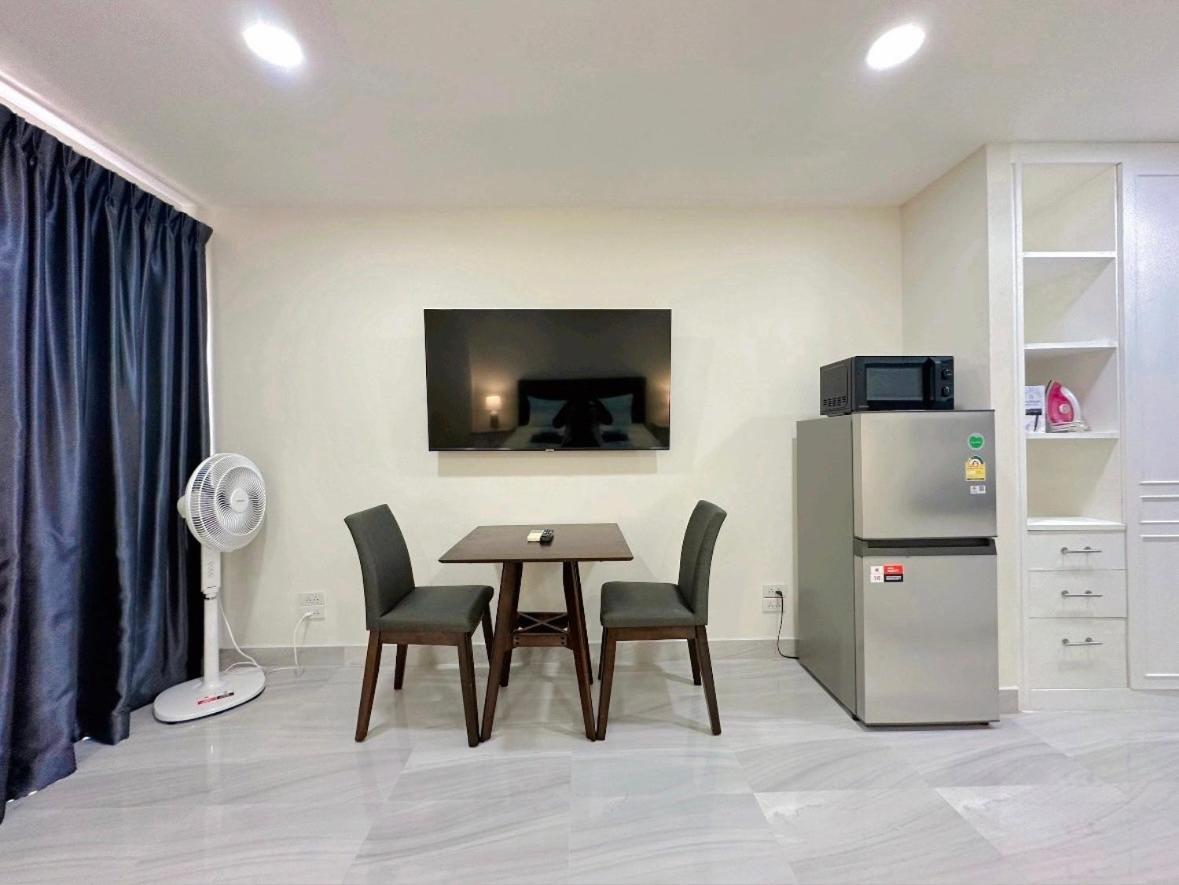 Studio Apartment Diana Estate Condominium Pattaya ภายนอก รูปภาพ